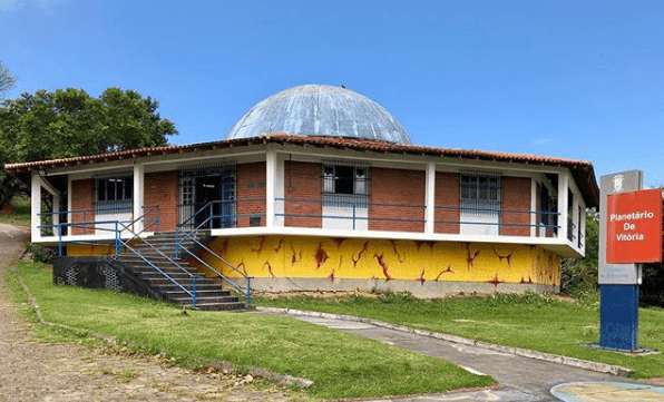 Planetário de Vitória prepara sessões especiais durante as férias