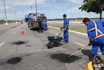 Central de serviços está executando ações de manutenção em toda a capital