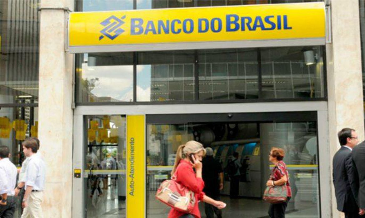 Bancos funcionam para o público até esta quinta-feira (28)