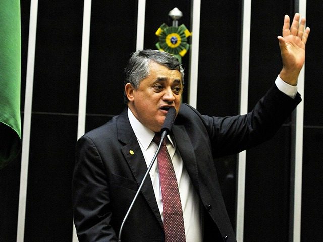 Líder do governo afirma que esforço na articulação política foi para garantir estabilização do País