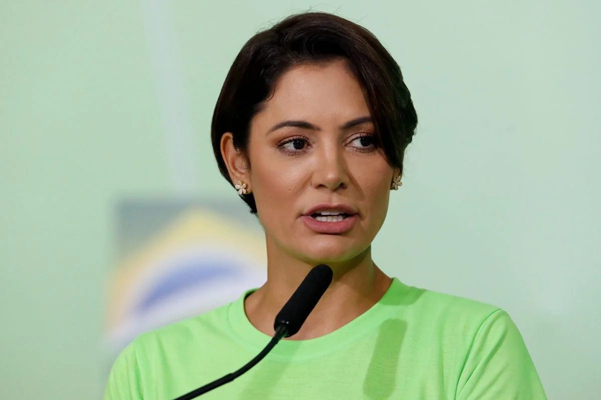 Alexandre de Moraes autoriza quebra de sigilo bancário de Bolsonaro e Michelle
