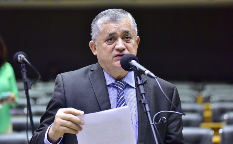 Câmara aprova cota para filmes brasileiros na TV paga
