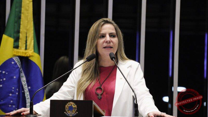 Condições de trabalho e ataques a pescadores artesanais são tema de debate na Comissão