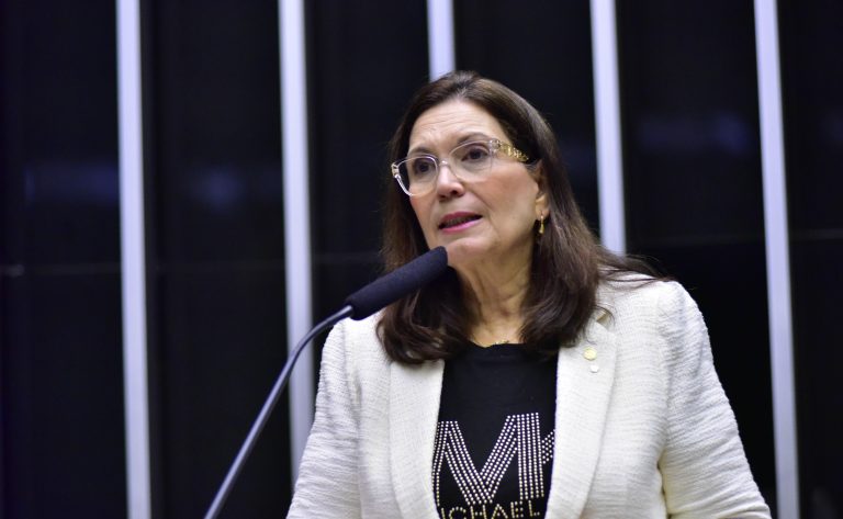 Comissão Inicia Debate sobre a Instituição de um Dia em Homenagem à Missa Tridentina