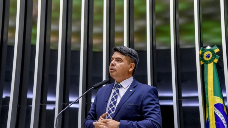 Após escândalo, Messias Donato questiona ministra da Saúde sobre altos valores enviados para município que tem seu filho como secretário