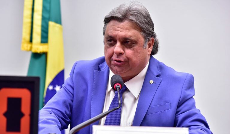 Projeto determina separação de torcidas nas arenas esportivas