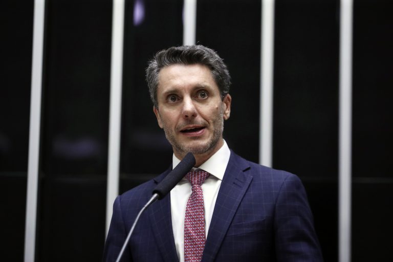 Projeto torna obrigatório o consentimento de idoso para emissão de boleto digital