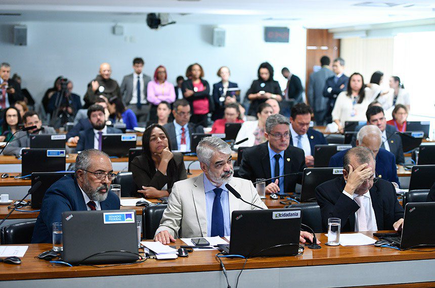 Ampliação das Cotas Afirmativas no Serviço Público Recebe Sinal Verde da CCJ e Aguarda Análise na Câmara