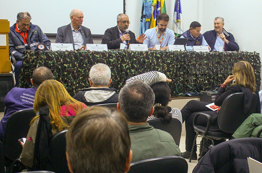 Governador do RS solicita apoio dos senadores para aportes da União