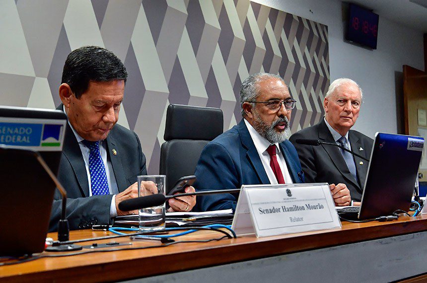 Projetos para apoiar o RS após desastres climáticos são elaborados pelo Senado