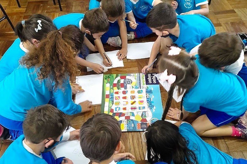 Debate em Audiência Pública Sobre Implementação de Educação Financeira nas Escolas