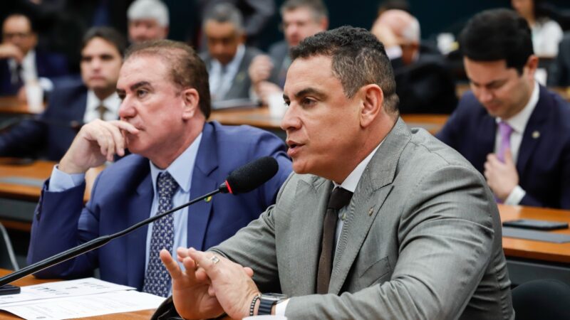 Projeto para ampliar a imunização contra a meningite pelo SUS