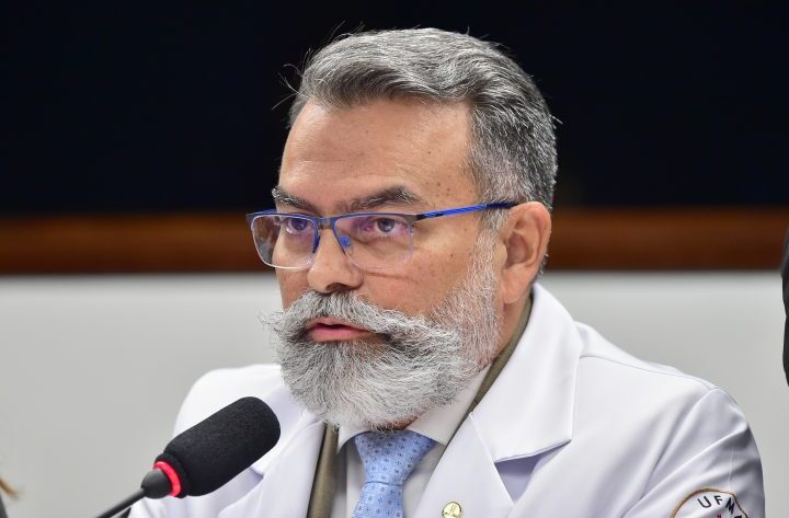 Comissão da Câmara aprova criação de serviço telefônico gratuito para apoio em saúde mental