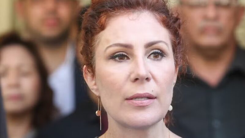 CCJ da Câmara abre prazo para defesa de Carla Zambelli em processo que pode levar à cassação