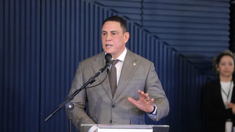 Da Vitória e Motta defendem ações de desenvolvimento regional no lançamento do Programa Câmara Pelo Brasil