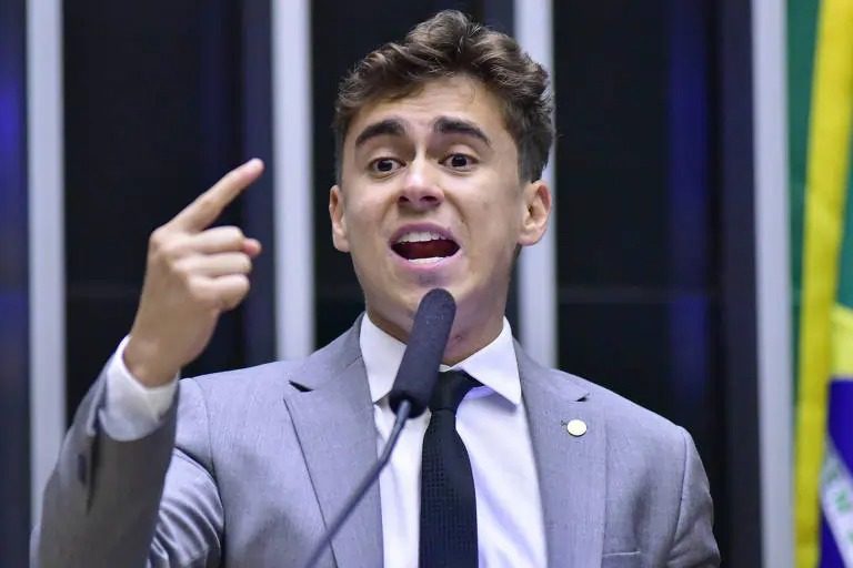 Nikolas aciona MP contra Lula após desfile no Rio e fala em abuso de poder nas eleições de 2026