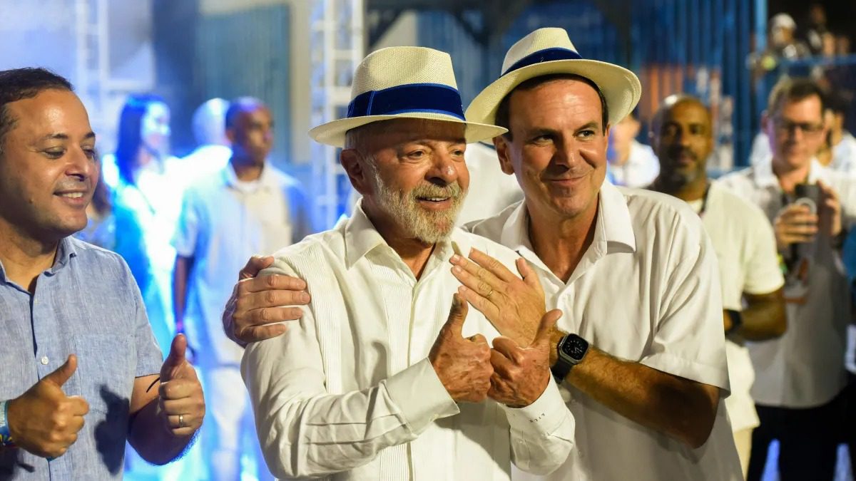 Governo enxerga desgaste político maior que risco jurídico após desfile sobre Lula no Carnaval