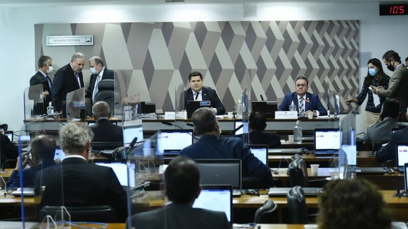 CCJ vota nesta quarta-feira PEC que altera escala de trabalho de 6×1 para 5×2