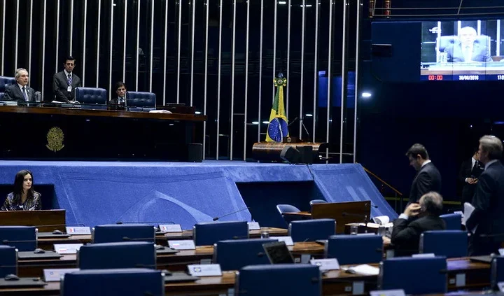 Senado aprova educação política obrigatória nas escolas da rede básica