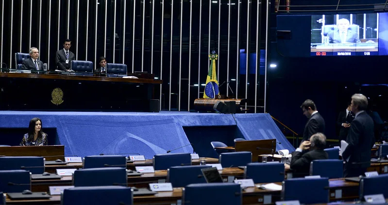 Senado aprova educação política obrigatória nas escolas da rede básica