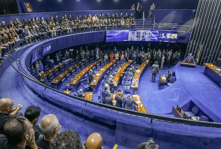 Senado aprova três “pautas-bomba” com potencial de impacto bilionário no orçamento