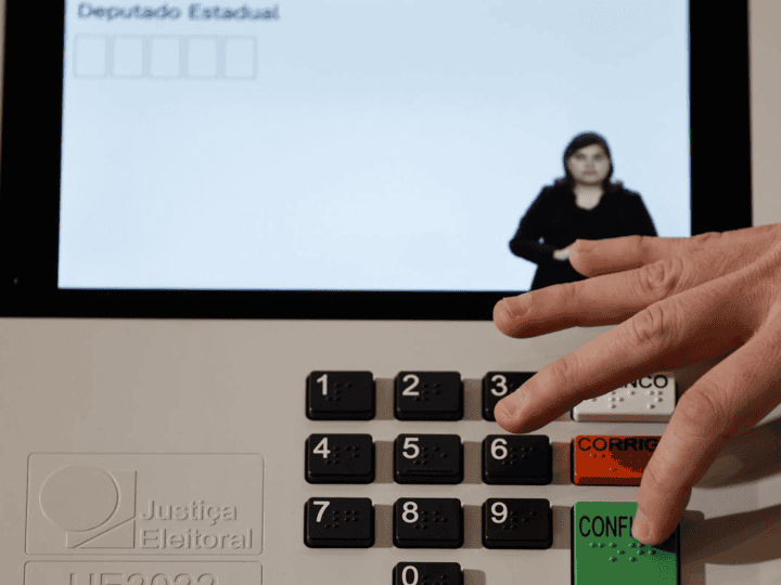 Campanha eleitoral de 2026 começa nas ruas e na internet