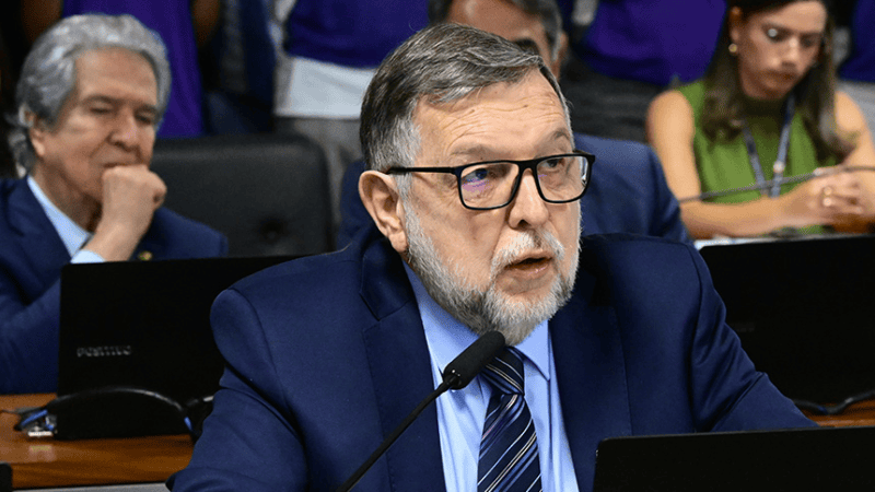 Estatuto do Aprendiz avança no Senado e segue ao Plenário com urgência