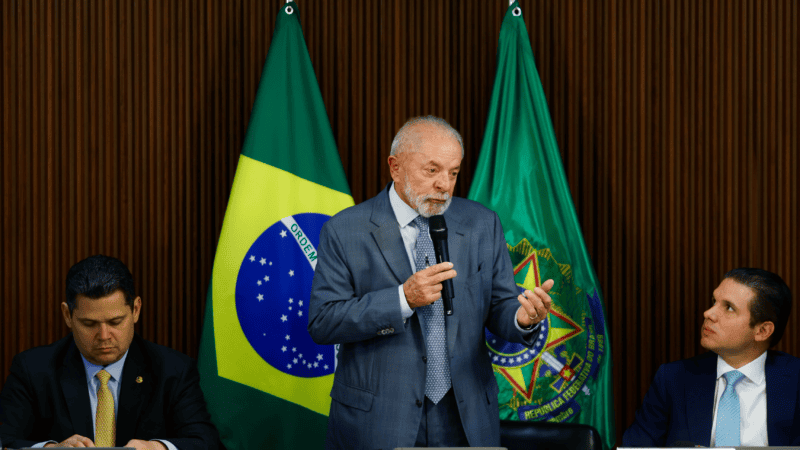 Lula tenta destravar pautas do governo no Congresso em reunião com Alcolumbre e Motta
