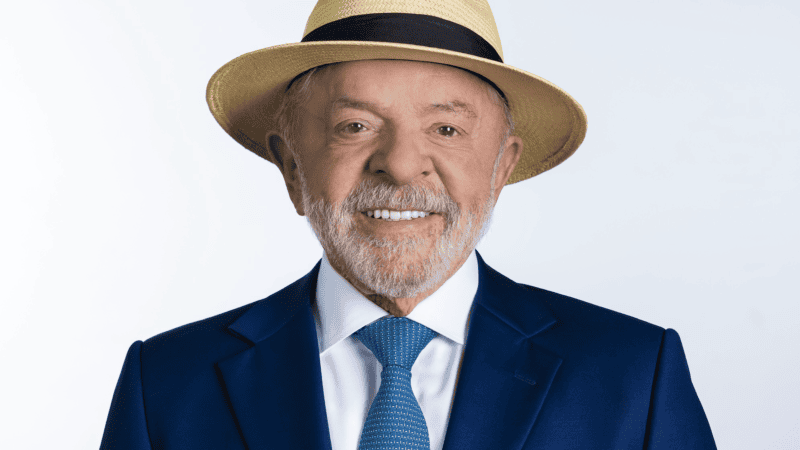 Lula usará foto com chapéu na urna eletrônica em 2026