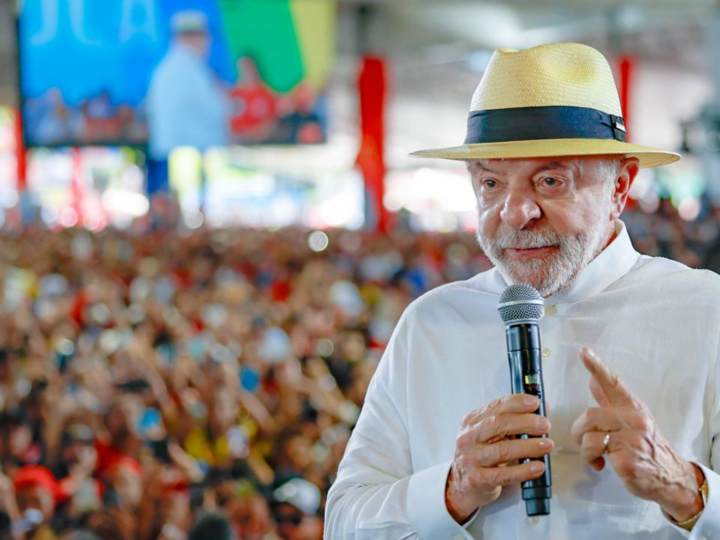 Mendonça manda Lula retirar vídeos com pedido antecipado de voto