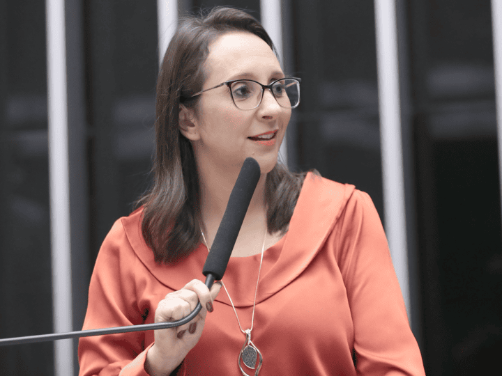 Podemos nega ao STF controle partidário sobre emendas e atribui atraso a equívoco