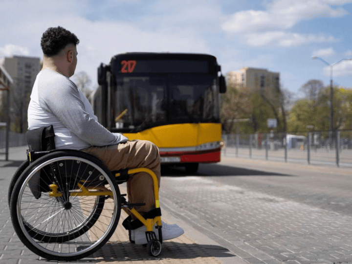 TRE-ES garante transporte gratuito a eleitores com deficiência