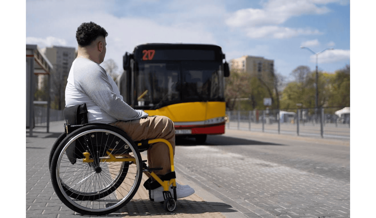 TRE-ES garante transporte gratuito a eleitores com deficiência