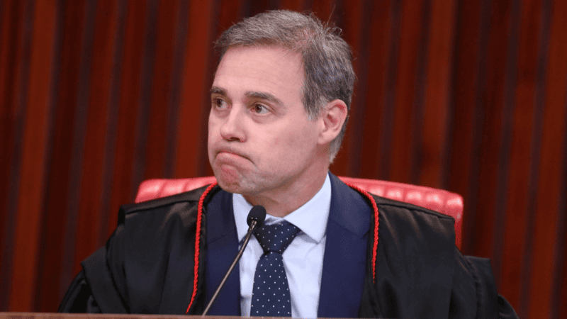TSE manda redistribuir processo que questiona gastos de congresso do PT
