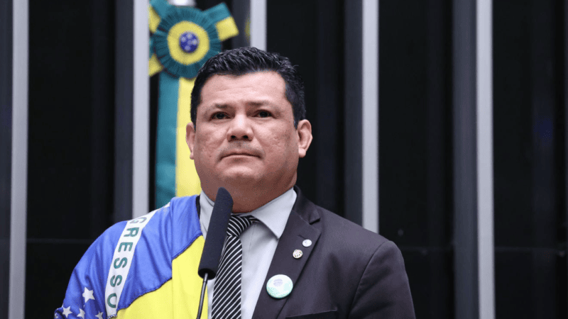 TSE mantém condenação de Gilvan da Federal e deixa deputado inelegível