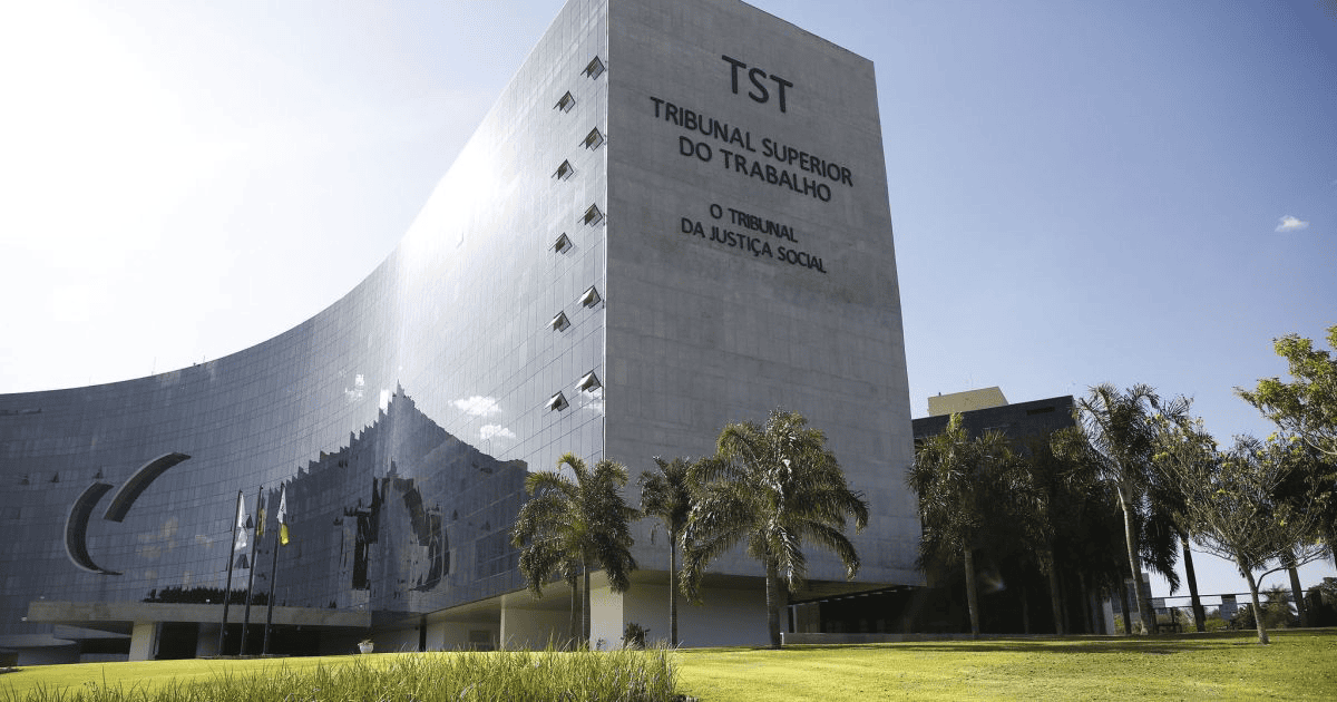 TST afasta condenação de R$ 2 milhões da Uber por dano social