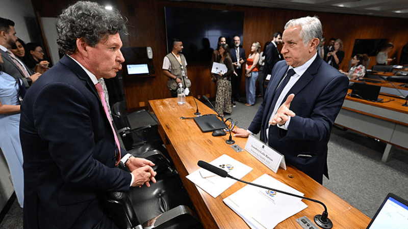 Comissão do Senado remarca relatório da MP que zerou taxa de compras de até US$ 50