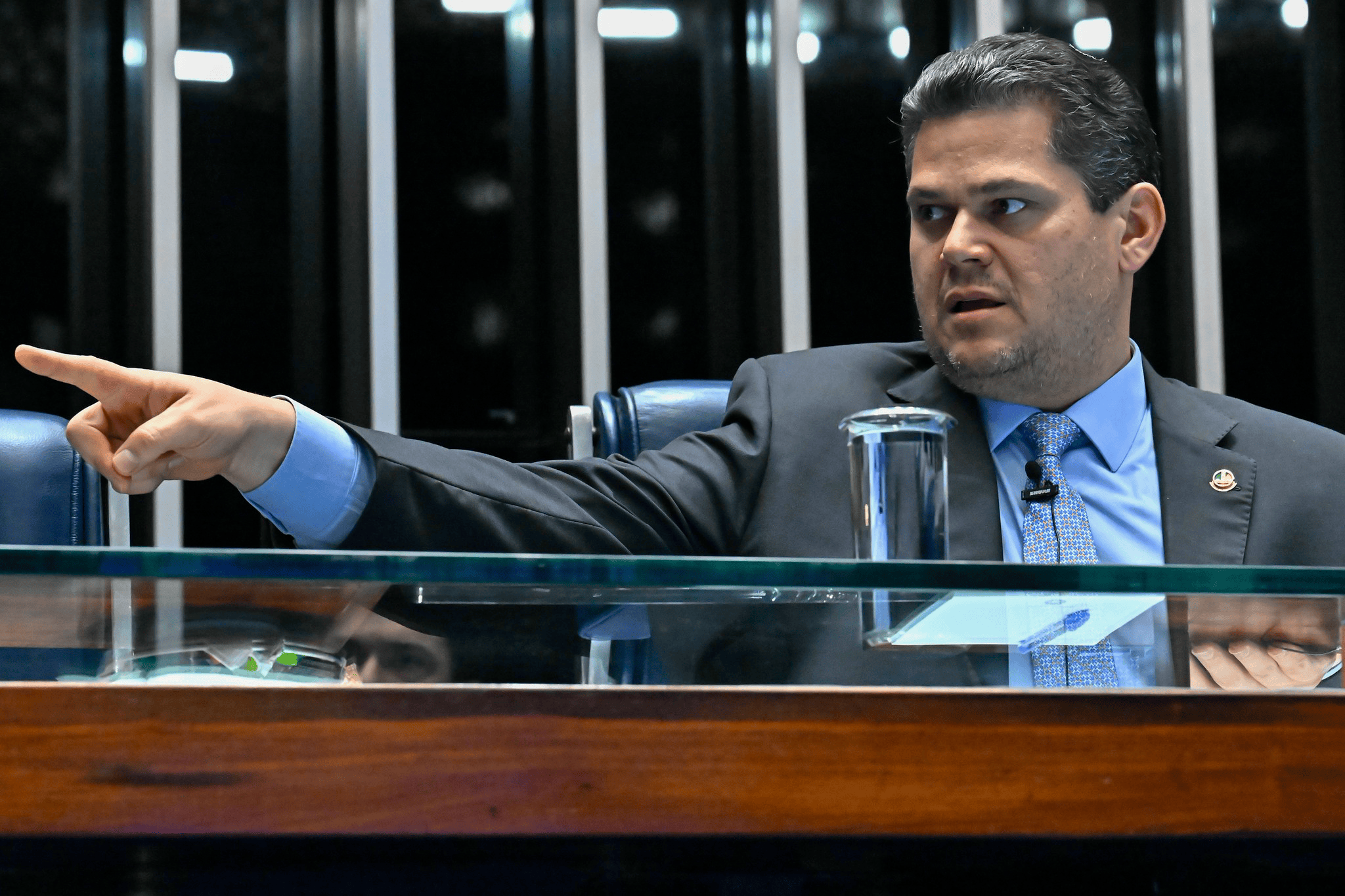 Alcolumbre articula reeleição para seguir no comando do Senado em 2027