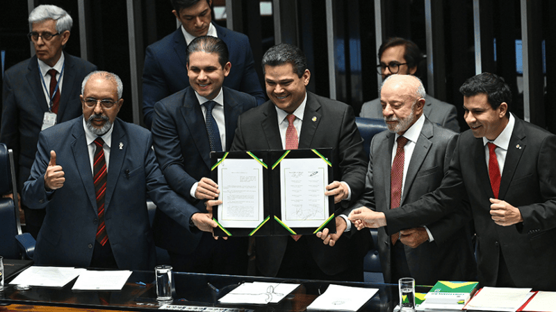 Congresso promulga fim da escala 6×1 e aposentadoria especial para agentes de saúde
