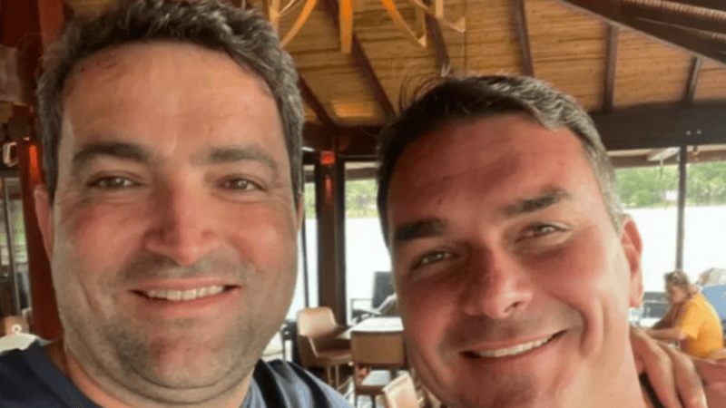 PF apura suspeita de repasse de US$ 180 mil de advogado a ex-diretor da Abin