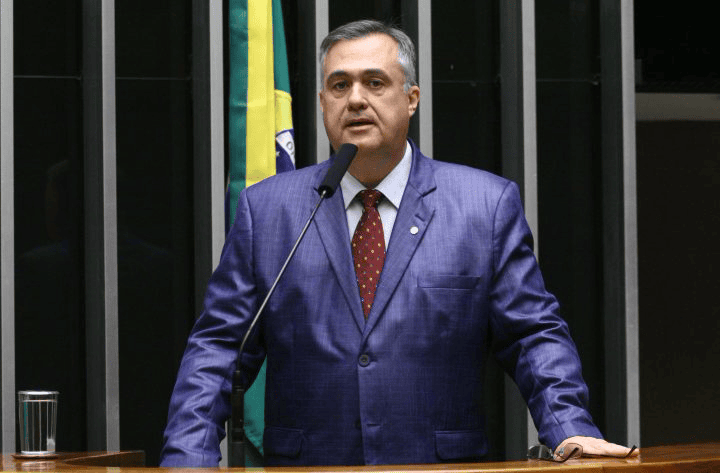 Projeto exclui salário de jovem aprendiz do cálculo de renda do Bolsa Família