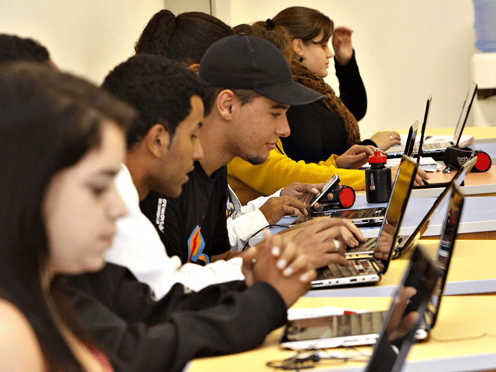Projeto prevê qualificação profissional e apoio ao empreendedorismo para jovens