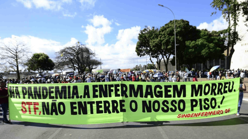STF retoma julgamento do piso salarial da enfermagem