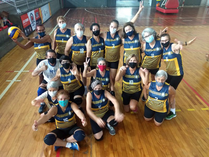 Esporte: vôlei adaptado para terceira idade retoma as atividades em Vitória