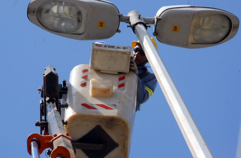 Novo sistema de iluminação é testado em Vitória