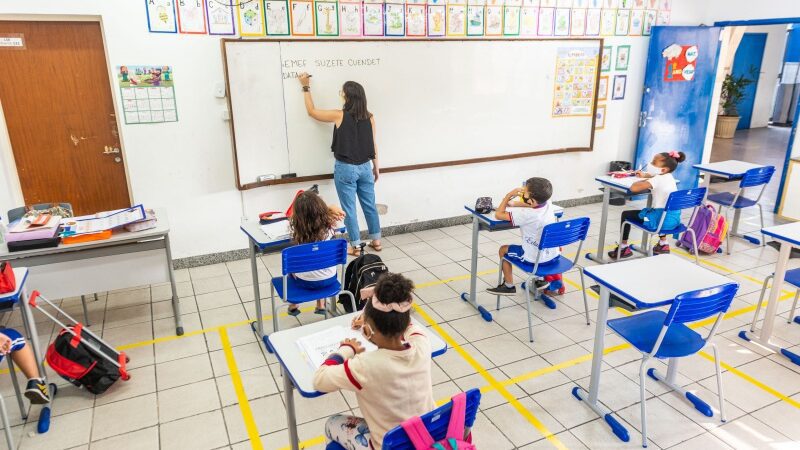 Educação Vitória: 329 profissionais são chamados para atuar na Rede Municipal de Ensino