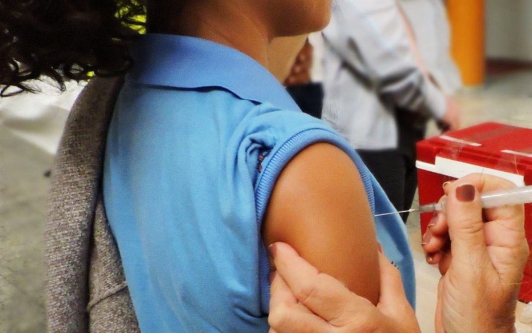 Prefeitura abre mais vagas para vacinar adolescentes