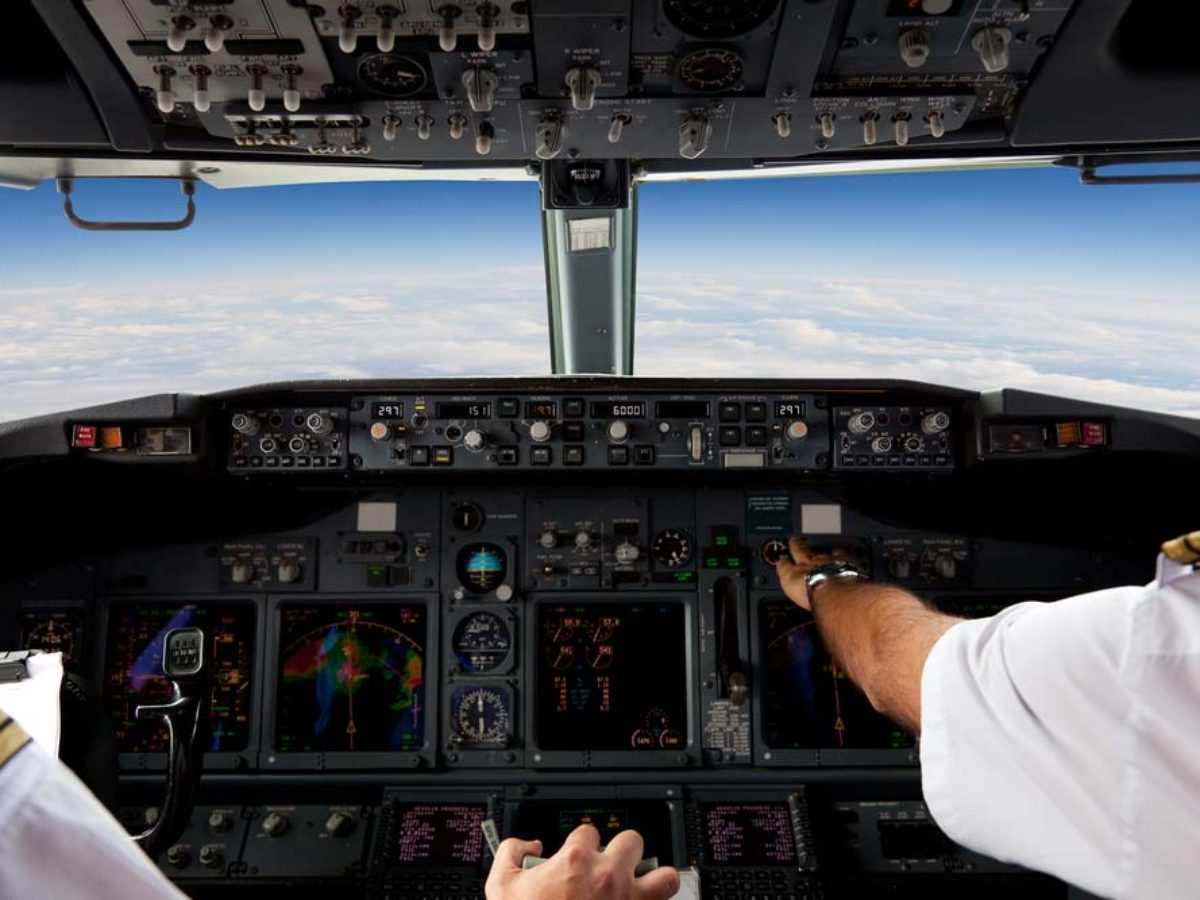Companhias aéreas: Pilotos anunciam greve em busca de aumentos e reajustes
