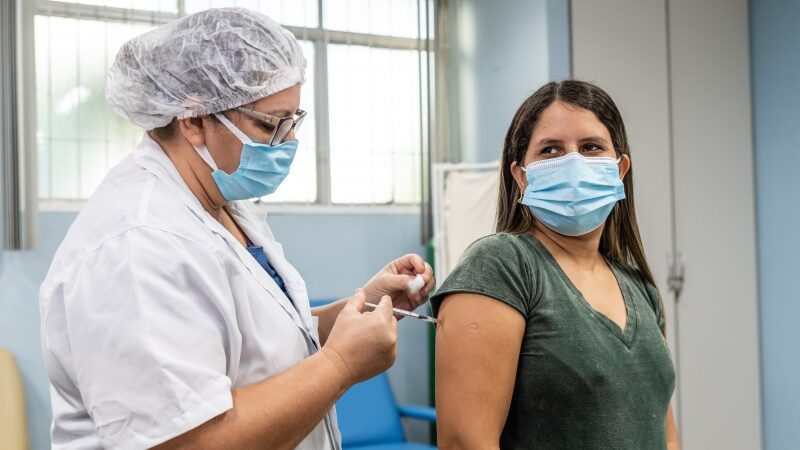 Ministério da Saúde vai reduzir o intervalo de aplicação da terceira dose da vacina contra covid-19