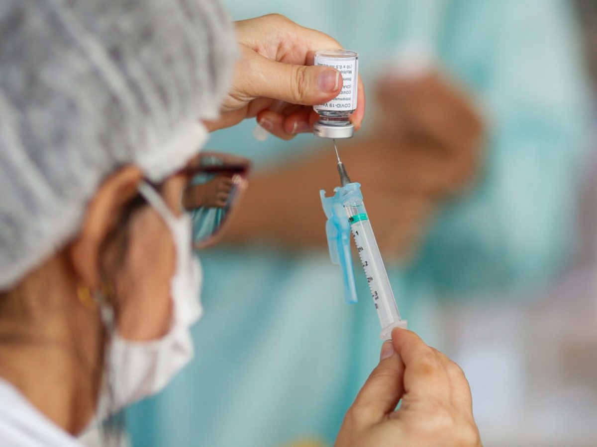 Ministério da Saúde diz que vacinação de crianças a partir dos 5 anos pode começar em janeiro